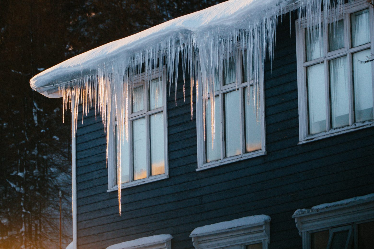 Winter Plumbing and Drainage Emergencies | BEST Contractors