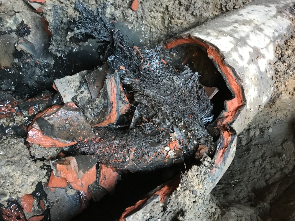 Poor Drainage due to damaged pipe